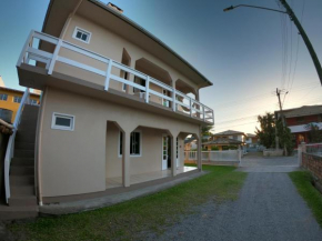 Casa na avenida da Praia da Ferrugem 55